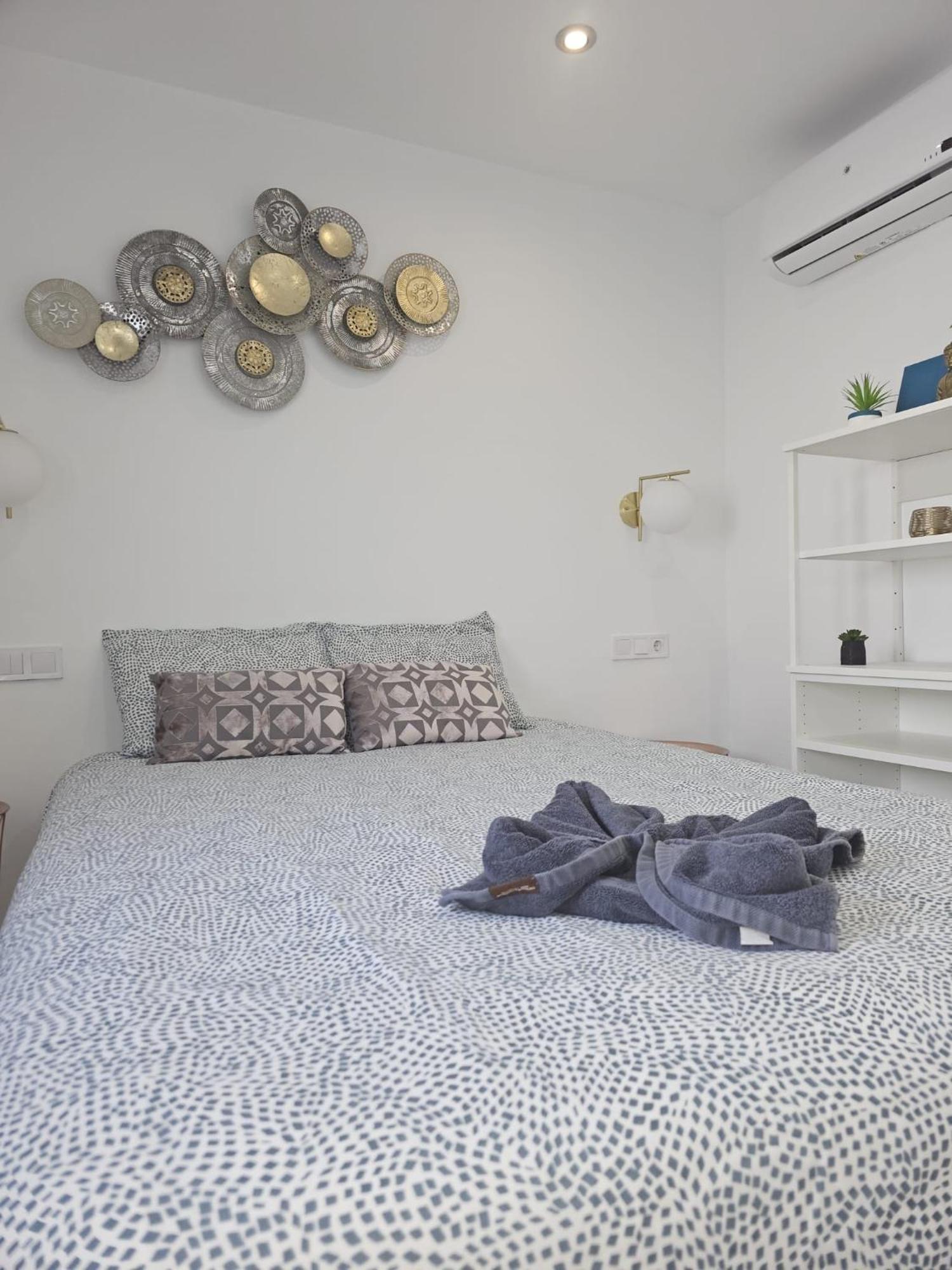 Pueblo Blanco Sea View Apartment By Namaste Elite Torremolinos Eksteriør bilde