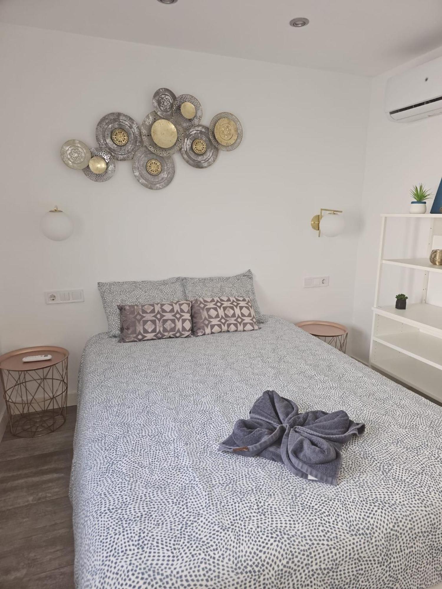 Pueblo Blanco Sea View Apartment By Namaste Elite Torremolinos Eksteriør bilde